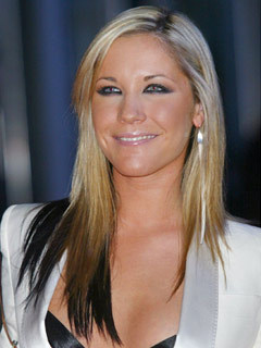 How Heidi Range makes her slap stay put