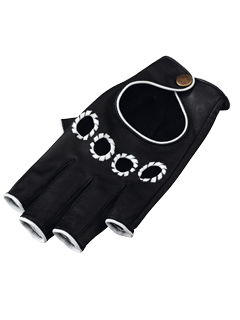 Victoria Beckham sports sexy leather gloves