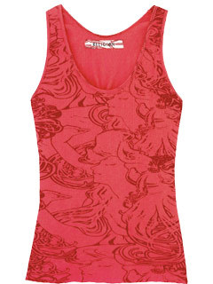 Amy Winehouse likes a cool vest