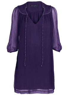 Lisa Snowdon�s pretty in purple