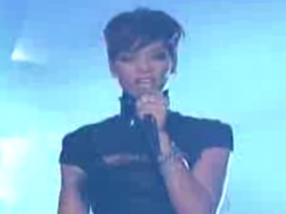 Rihanna steals the show at The 2008 BET Awards