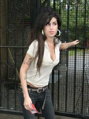 Amy Winehouse bosses 'desperate for third album'