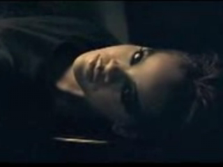 Top 5 singles chart - number 3: Rihanna � Disturbia