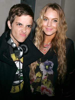 Samantha Ronson hospitalized, thanks fans for support