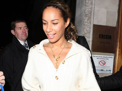 Leona Lewis is bare faced