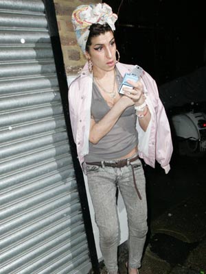 SHOCK! Amy Winehouse admitted to hospital�again