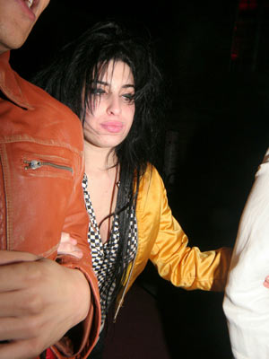 Amy Winehouse leaves hospital
