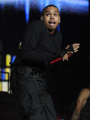 Chris Brown | Chris Brown grimaces | Now magazine | Celebrity Gossip