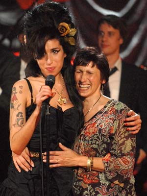 Amy Winehouse's mum: She doesn't want to go back to the drugs