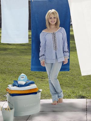 Tina O'Brien | Tina O'Brien shows off daughter Scarlett | Pictures | Now Magazine | Celebrity Gossip