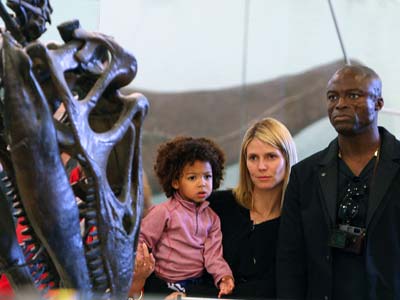 Heidi Klum | Heidi Klum visits the dinosaurs | Pictures | Now magazine | celebrity gossip