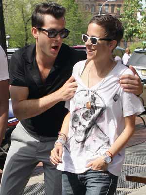 Samantha Ronson eyes move to London
