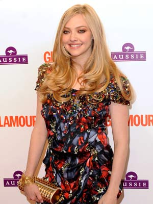 PIC Amanda Seyfried's 'minge' tattoo revealed