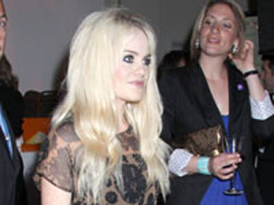 Celebrity Spy 18 June: Duffy goes gothic & Nicola Roberts is loved up