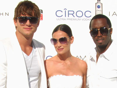 Demi Moore | P Diddy throws 4th July White Party | pictures | now magazine | celebrity gossip 