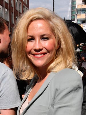 SEE VIDEO Sugababe Heidi Range cries in front of fans