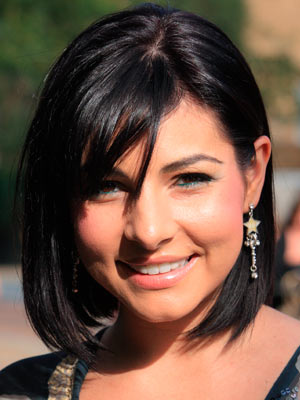 OMG! Emmerdale star Roxanne Pallett rushed to hospital with severe kidney infection