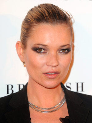 Kate Moss believes in iced water with cucumber