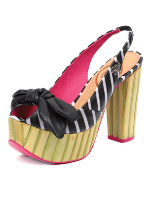 TREND ALERT: Clogs are back!