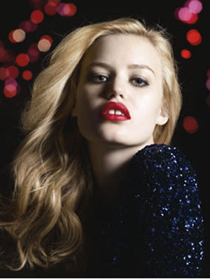Get Georgia May Jagger's glow