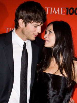 | Celebrity Spy: Ashton Kutcher and Demi Moore | Pictures | Now Magazine