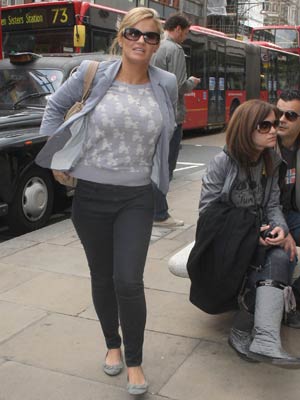 | Celebrity Spy: Kerry Katona | Pictures | Now Magazine