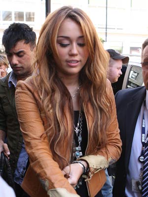 Miley Cyrus | Celebrity Spy | Pics | Photos | Now Magazine