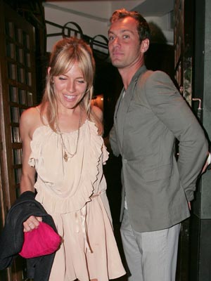 Celebrity Spy | Sienna Miller and Jude Law | Celebrity | Pictures | Photos | Now Magazine