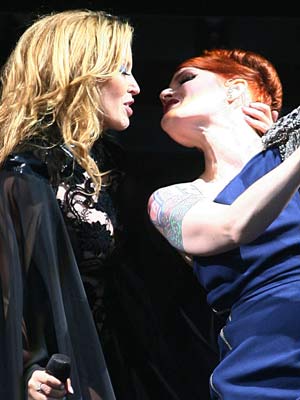 VIDEO Kylie Minogue kisses Scissor Sisters' Ana Matronic