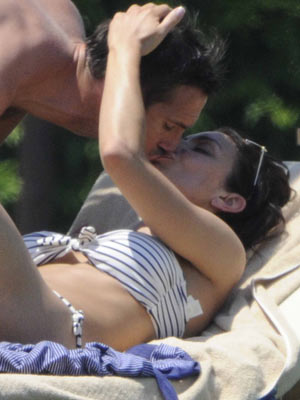 Christine Bleakley gives Frank Lampard congratulatory kiss after Chelsea win Champions League