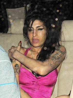 SEE PICS Amy Winehouse parties at London's Kyashii club