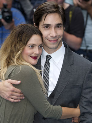 Drew Barrymore and Justin Long | Going The Distance | premieres | pictures | celebrities | nowmagazine