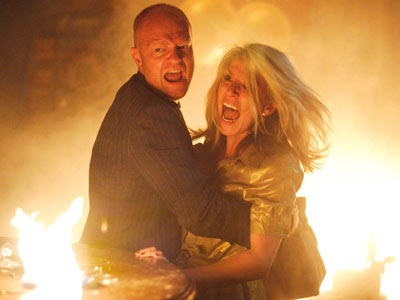  EastEnders: The Queen Vic is set on fire by Phil Mitchell
