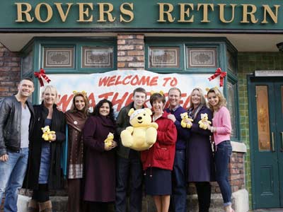 Children In Need 2010 special: Coronation Street meets EastEnders |Pictures|Now Magazine| TV News| Celebrity Gossip