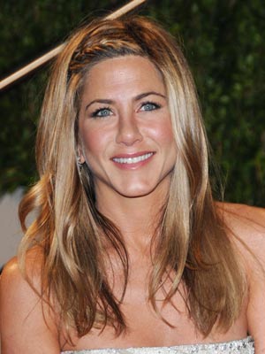 Jennifer Aniston: I was the school freak