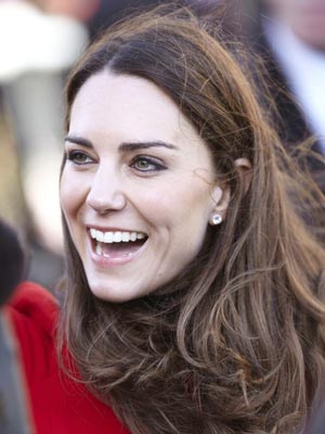 Kate Middleton inspires royal fans to buy sapphire engagement rings 