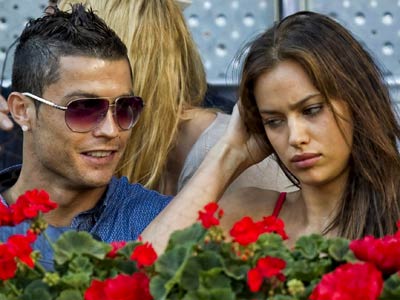 Ronaldo 5magazine on New Pictures Cristiano Ronaldo Is Loved Up With Girlfriend Irina Shayk