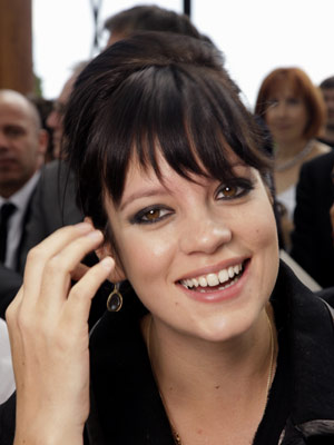 Lily Allen: The winners' flowers at the Olympics look like they've come from a petrol station