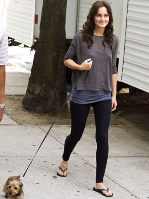 Leighton Meester | On Set Filming Gossip Girl | Pictures | Photos | New
