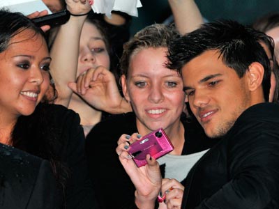 Taylor Lautner hits London for the premiere of new film Abduction