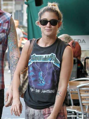 Katie Waissel | Katie Waissel In London | New | Pictures | Photos | Teen Now