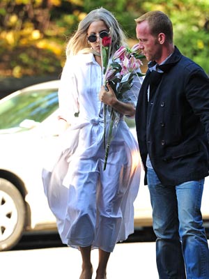 Lady Gaga | Celebrity Spy 25-26 October 2011 | Pictures | Photos | New | Celebrity News