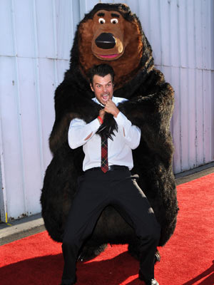 Josh Duhamel | Celebrity Spy 29 - 31 October 2011 | Pictures | Photos | New | Celebrity News