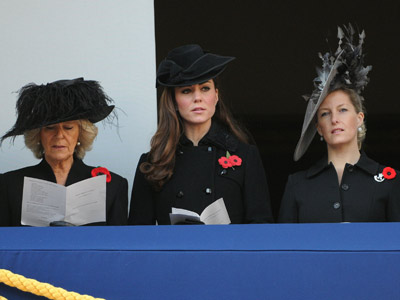 Kate Middleton and Prince William join the Queen for Remembrance Sunday