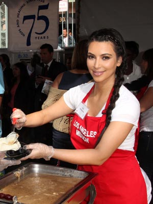 Kim Kardashian | Celebrity Spy 24 - 28 November 2011 | Pictures | Photos | New | Celebrity News