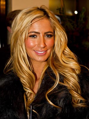 Alex Reid reunited with Dolly - but Chantelle Houghton avoids him