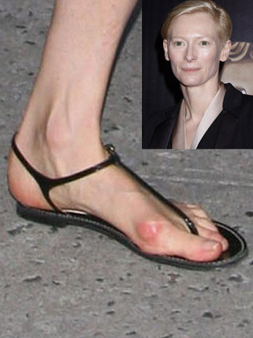 NEW PICTURES Celebrity feet - who's got weird toes?
