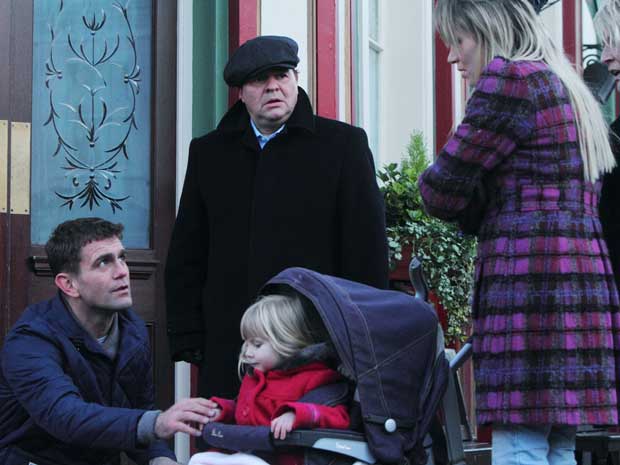 Jack Branning (Scott Maslen), Derek Branning (Jamie Foreman) and Roxy Mitchell (Rita Simons) | EastEnders | Pictures | Photos | New | Soap Spoiler