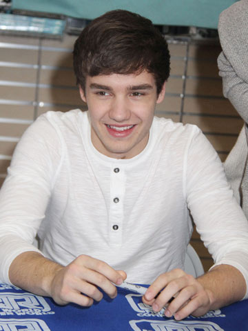 Liam Payne's drinking pal Leona Lewis isn't his girlfriend - yet