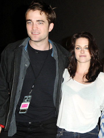  Robert Pattinson Dump Kristen Stewart on Kristen Stewart Dumps Robert Pattinson      Now